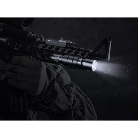 Fenix TK16 V2.0 Black - latarka taktyczna