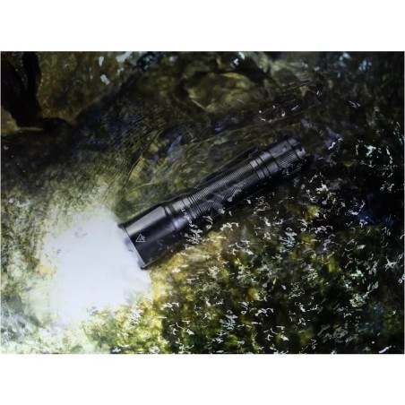 Fenix TK16 V2.0 Black - latarka taktyczna